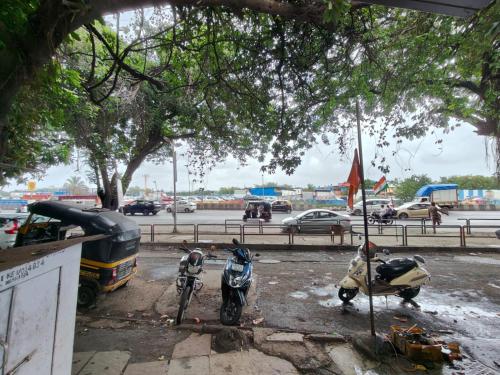Fotografie z fotogalerie ubytování Rameshwar Dormitories - Vile Parle Highway v Bombaji