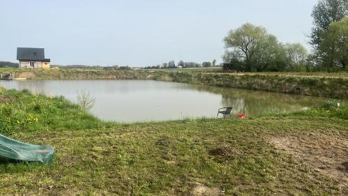 Domek nad stawem Franciszek Nowak