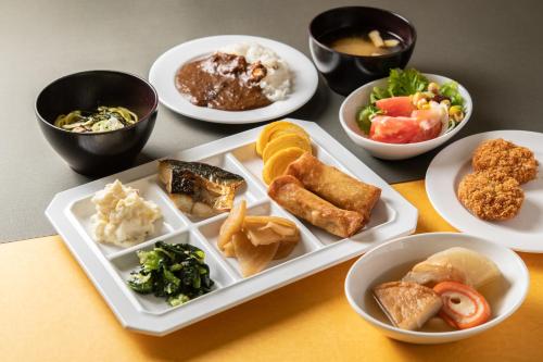 Jídlo v hotelu nebo okolí