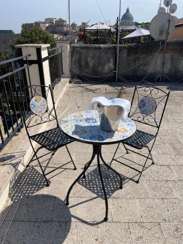Val's Vatican Wall Apartment photo 33