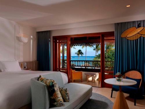 Postel nebo postele na pokoji v ubytování Sofitel Mauritius L'Imperial Resort & Spa