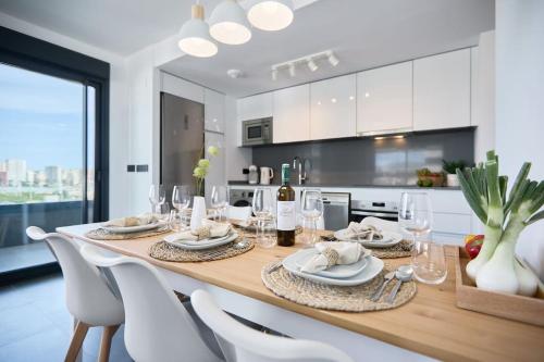 Alexia Apartment - by Welcomely