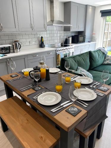 Superb townhouse near vibrant Gloucester Road photo 10