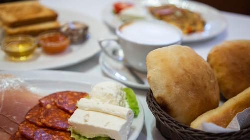 Jídlo v apartmánu nebo okolí