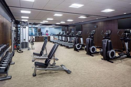 Fitness centrum a/nebo fitness zařízení v ubytování Hyatt Regency Columbus