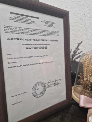 Certificato, attestato, insegna o altro documento esposto da Visit Drežnica