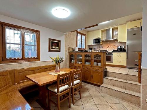 Η κουζίνα ή μικρή κουζίνα στο Vivienda Rural Jauregui Txiki