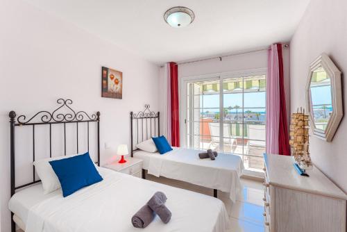 Brilliant Veril del Duque with Heated Pool