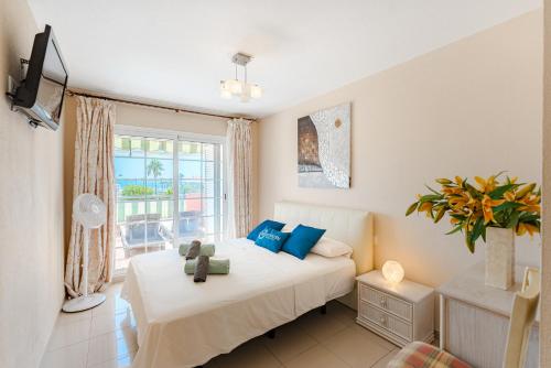 Brilliant Veril del Duque with Heated Pool