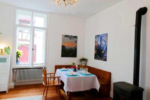 Φωτογραφία από το άλμπουμ του Wohnung mitten im Weinparadies σε Rhodt unter Rietburg
