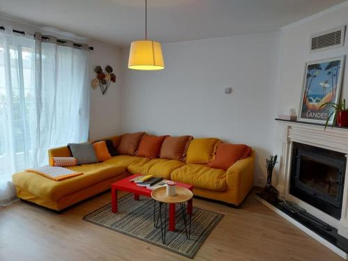 Photo de la galerie de l'établissement Maison 100m2 familiale moderne et tout confort, à Épernay