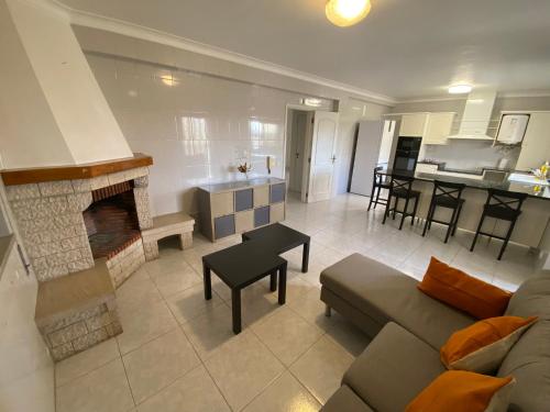 Dapur atau dapur kecil di Half Way Lisbon - Porto - EDM
