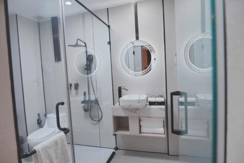 Koupelna v ubytování Amy Hotel