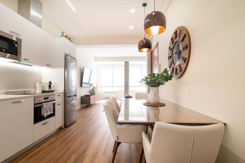 Mirakruz Suites Zurriola Beach with AC