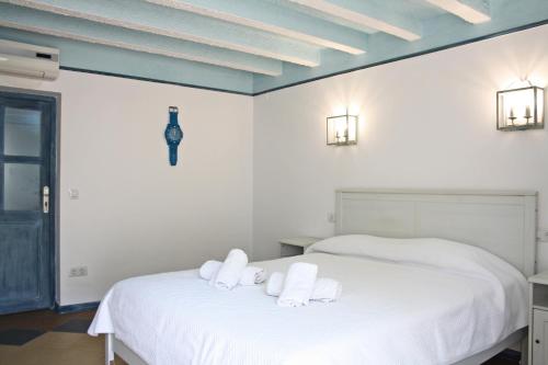 LaTorre seafront villa