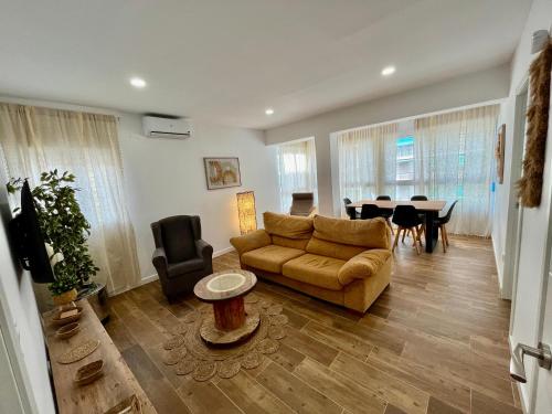 100 metros playa con vistas al mar Piso nuevo 2024