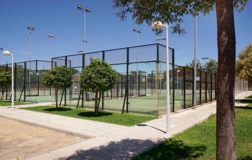 Tenis dan/atau kemudahan skuasy di Entre mar y pinos atau berdekatan