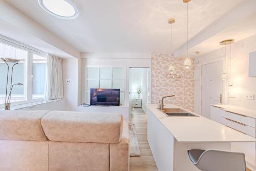 Colon Suites