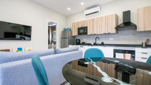 Madrid Confort urbano 1 dormitorio AC WIFI Cocina