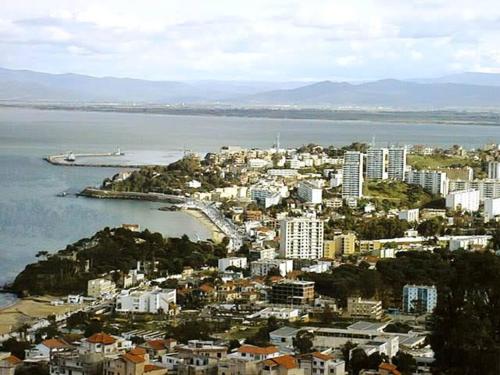 Gallery image of F2 duplex proche corniches plages et promenades in Annaba