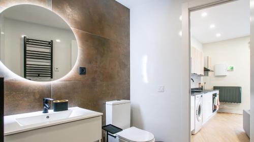 Madrid Confort urbano 1 dormitorio AC WIFI Cocina