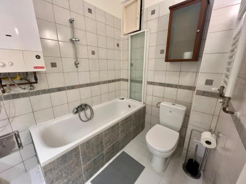 Minimalistic Apartment & Studio in Heart street 1063 Budapest, Szív utca 42 kép - 3