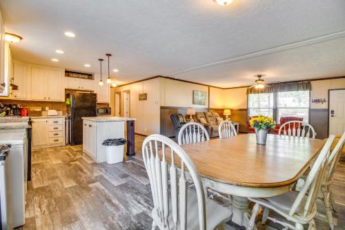 Gallery image of Greers Ferry Lakefront Home with Deck and Boat Slips! in Fairfield Bay