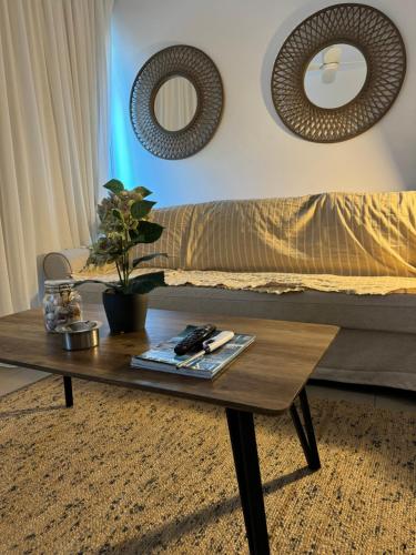 One-bedroom beach apartment, 30m from an amazing beach, Coralli