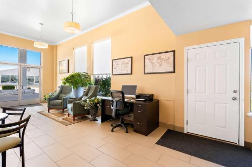 Χώρος καθιστικού στο Best Western Paradise Inn