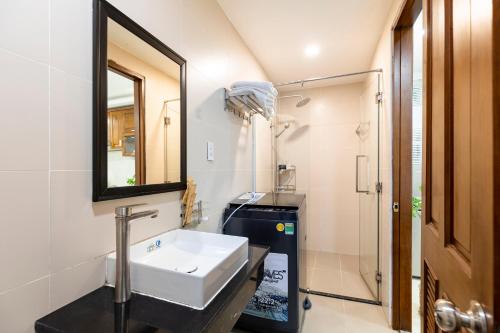 Ένα μπάνιο στο Homey Apartment