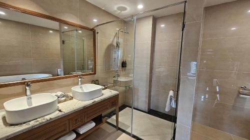 Ένα μπάνιο στο Royal Phoenix Hotel Bac Ninh