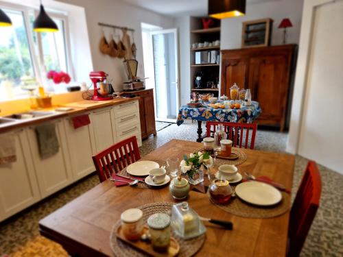 Jídlo v penzionu nebo okolí