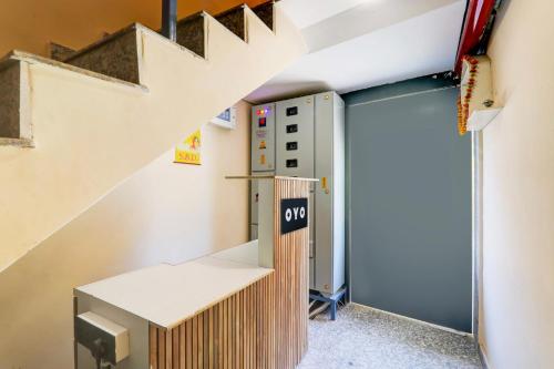 Η κουζίνα ή μικρή κουζίνα στο Super Hotel O Kalpna Inn