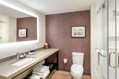 Cambria Hotel Denver Downtown RiNo Image