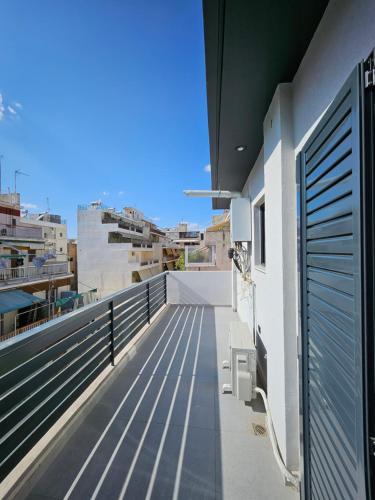 Athena Luxury Duplex-2BR 2Baths At the foot of the Acroplis and Parking available