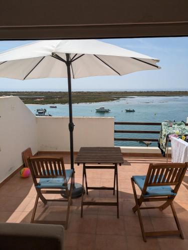 Cabanas beach front-line seaview apartment