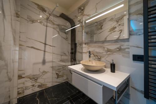 Ένα μπάνιο στο Punto Zero Lux il primo boutique concept a Reggio Emilia