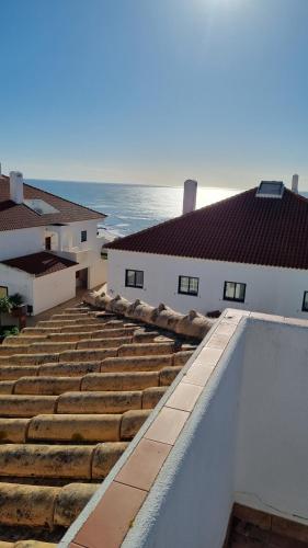 Oura Paradise