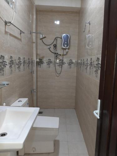 Bilik mandi di De Blue Marayan