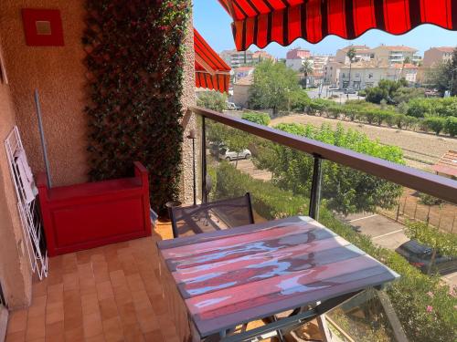 Agréable appartement dans résidence avec piscine et tennis