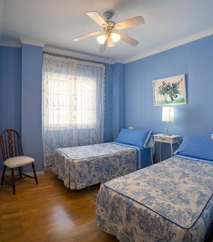 Apartamento amplio en primera linea playa Burriana , terraza grande con vistas al mar