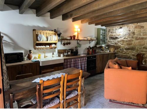 Η κουζίνα ή μικρή κουζίνα στο Casa do Tio Zé Montesinho