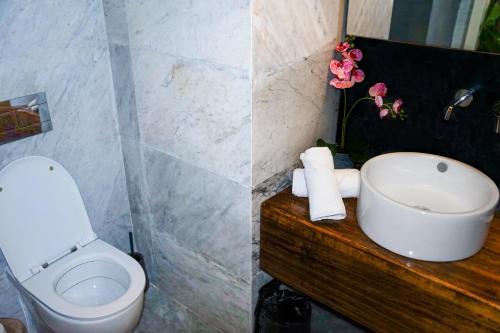 Un baño de Valhalla Boutique Hotel