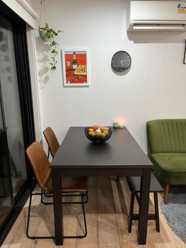 Χώρος καθιστικού στο Cosy 2B apartment with private parking