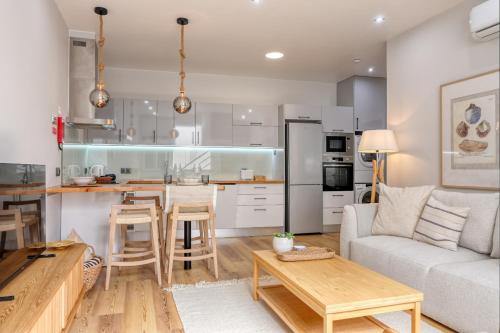 Seashell, a Home in Madeira