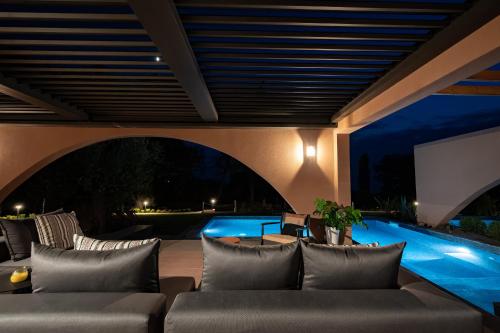 La alberca dentro o cerca de Akti Elia Villas Chalkidiki with Private Pools