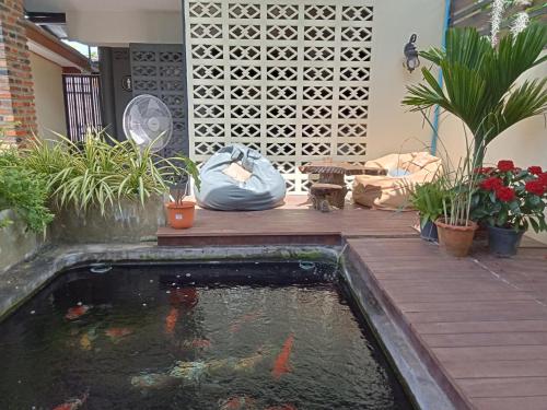 Πισίνα στο ή κοντά στο COWORX Koh Lanta