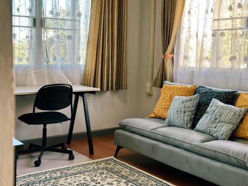 Χώρος καθιστικού στο 228 sqm large house gated community