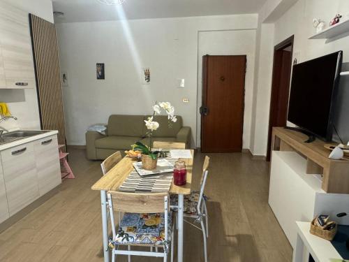 Μια τηλεόραση ή/και κέντρο ψυχαγωγίας στο Casa Sole Sofiè