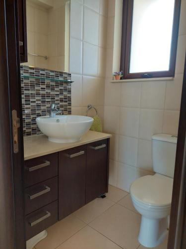 Ένα μπάνιο στο Villa Sotmarie